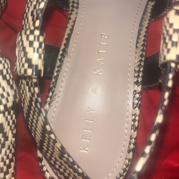 Katie and Katie 3 inch heel - Picture 2 of 4